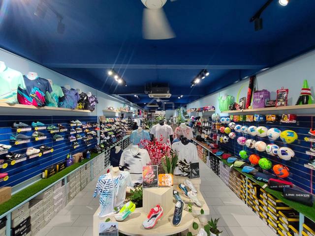 Jalan Welman, Rawang Town Shop For Rent 1