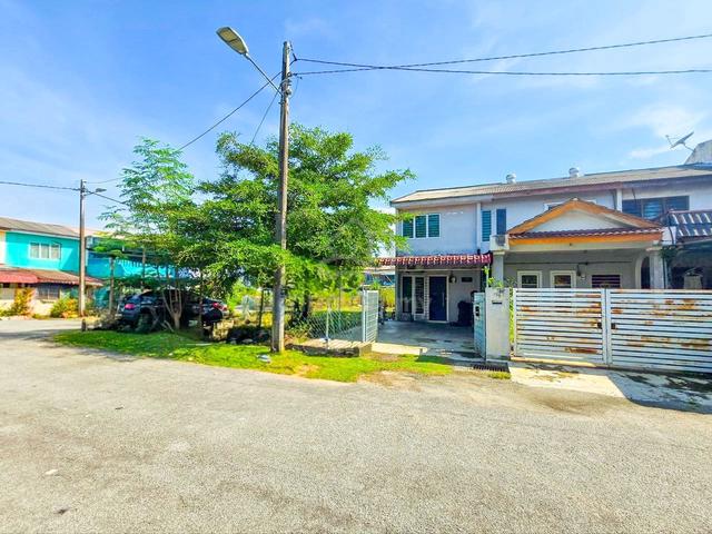 CORNER UNIT🔥🔥 Low Cost 2 Storey Seksyen 17 Shah Alam 1