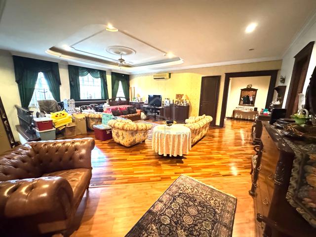 [FHOLD FACING OPEN]Double storey bungalow Saujana Resorts U2 Shah Alam 2