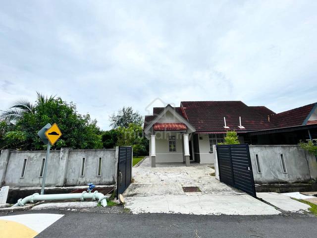 Semi-D House - Nearby KLIA,Salak Tinggi, Kota warisan 1