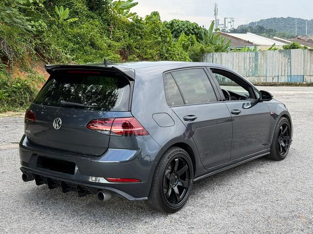 2019 Volkswagen GOLF 2.0 GTI (A) - 4