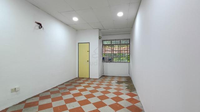1st Floor Office lot in Taman Putra Prima Puchong for rent 5