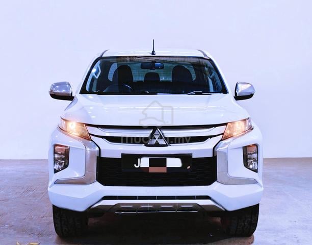 2019 Mitsubishi TRITON 2.4 VGT A/T PREMIUM MY2016 - 1