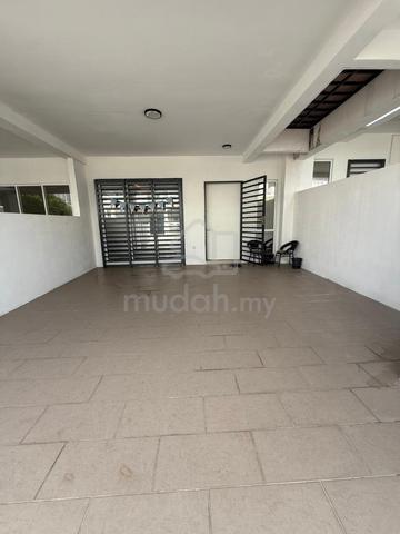 Bilik Sewa Master & Medium – Barinda, Ara Sendayan 1