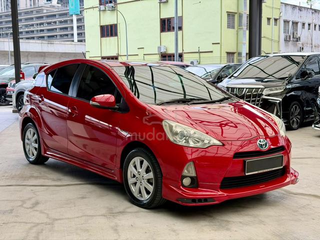 2014 Toyota PRIUS C 1.5 HYBRID 1 LADY OWNER - 3