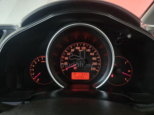 2016 Honda JAZZ 1.5 S (A)Super Low Mileage 42k KM - 5