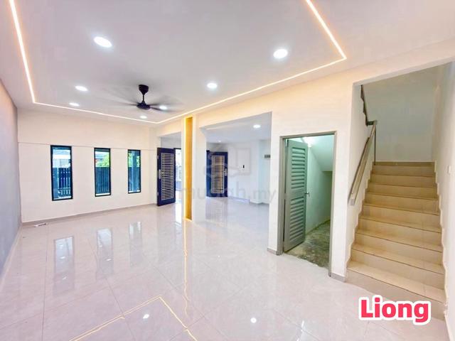 Molek Desa Harmoni full loan fully renovated 22x70 4B3B 1