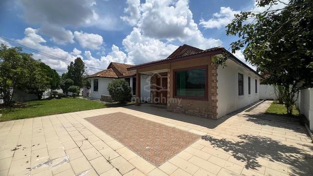 Huge Land of Freehold Bungalow in Bandar Rinching Semenyih. 1