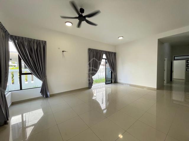 Bukit Indah 11 Garden Villas Double Storey Cluster 32x70 Original Unit 1