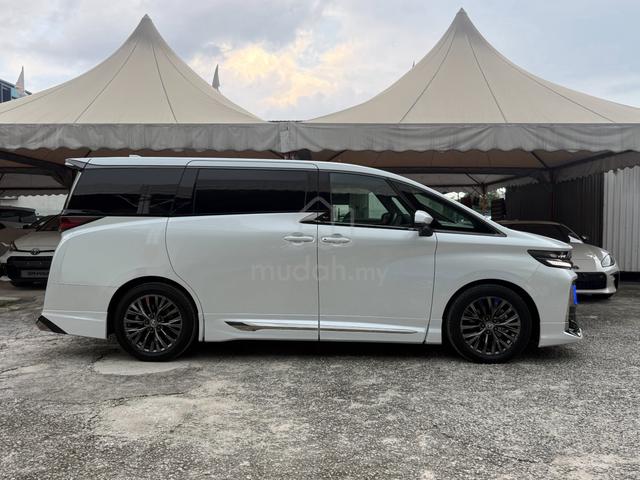 BLACK INTERIOR 2024 Toyota VELLFIRE 2.4 Z PREMIUM - 3