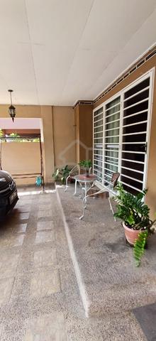 USJ 22, 2 sty terrace. neat, spacious n tastefully move in condition. 1