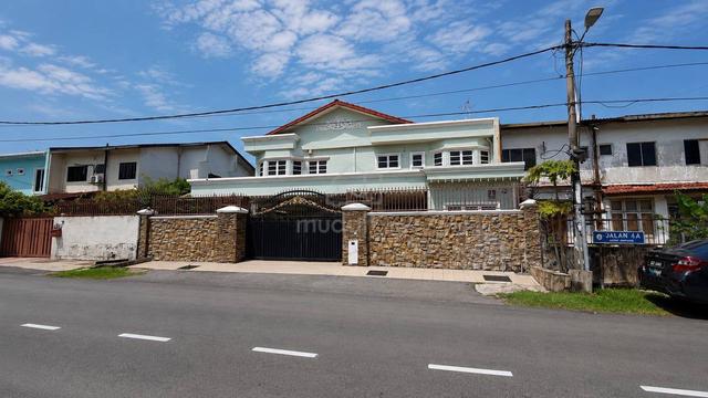 RENOVATED 💥 Double Storey Semi-D House Taman Ampang Jaya Selangor 1