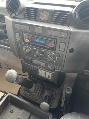 2011 Land Rover DEFENDER 2.4 110 HIGH CAPACITY 4X4 - 4