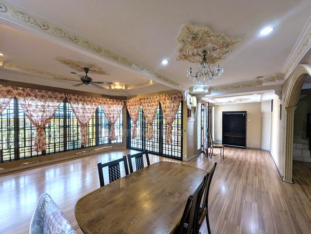 Facing Open, Renovated End Lot 2 Storey Taman Banting Baru, Banting 1
