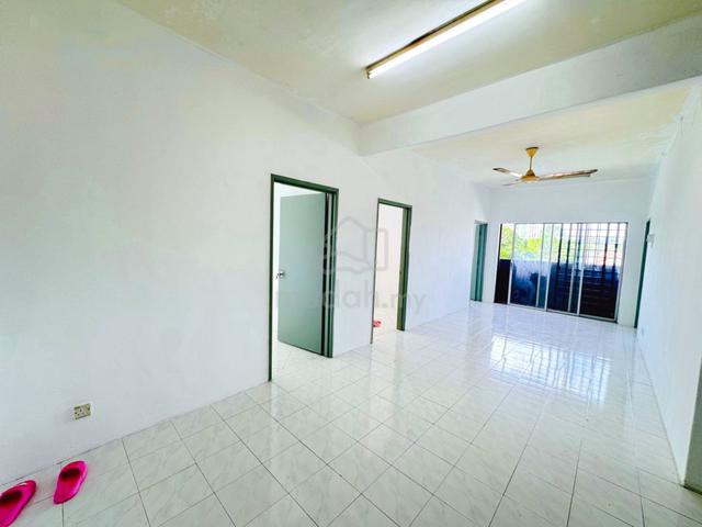 Putra Indah Apartment 1
