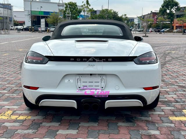 Un-Reg 2019 Porsche 718 Boxster - 5