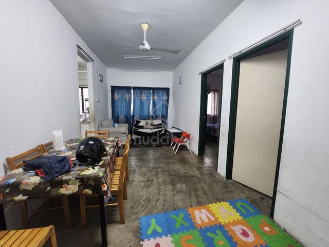 Pangsapuri Laksamana 1