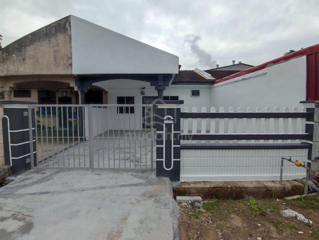 Taman puteri kluang single storey terrace for sale 1