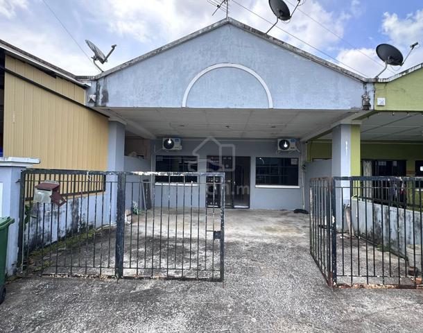 Single Storey Terrace @ Field Force Batu Kawa for Sale 1