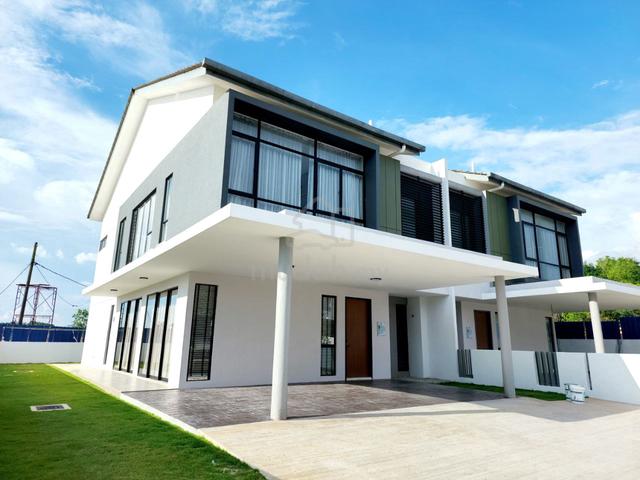 NEAR UKM BANGI Freehold 2 Storey New Semi Detached House Bangi 1