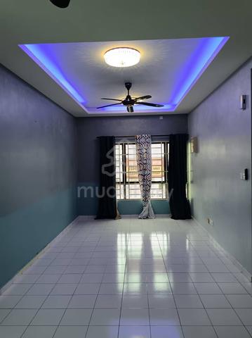 Untuk Disewa | For Rent | Middle Lot Town House 1