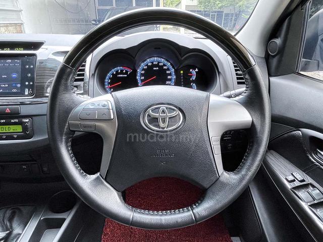 2015 Toyota FORTUNER 2.7 V (A) Facelift - 5