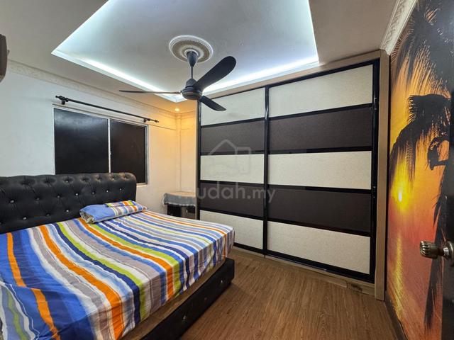 Partially Furnished Selangor Batu Caves Room For Rent 1