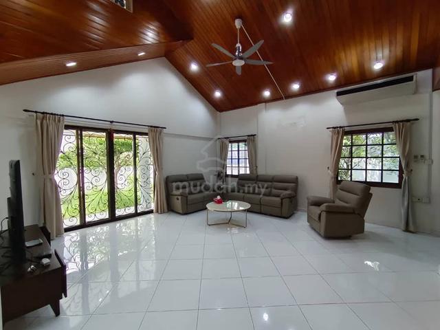 Bungalow house • kolombong • taman khidmat • furnished 2