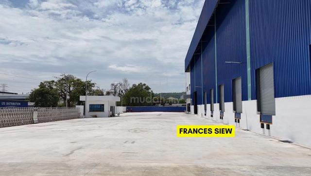 [RARE] WAREHOUSE FACTORY @ JURU, PERAI - With 2 level office 1