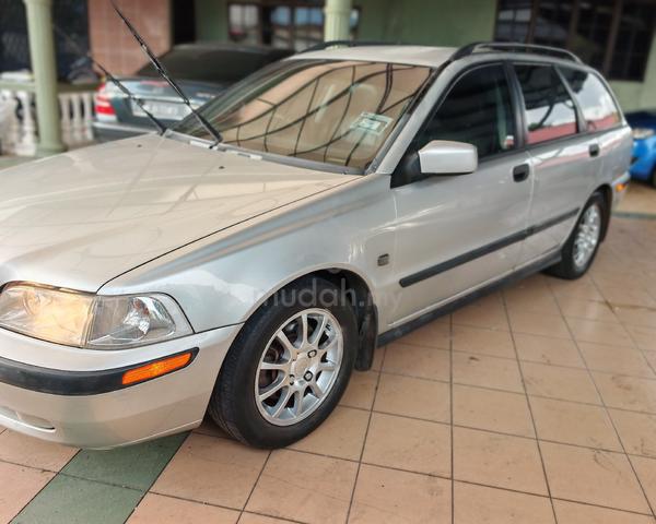 2001 Volvo V40 2.0 T (A) Wagon Rare - 3