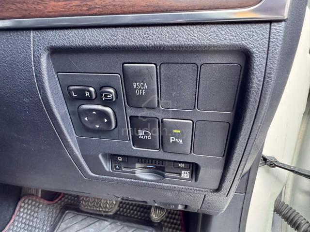 Toyota Landcruiser 4.6 ZX (A) Petrol (2017/2021) - 5