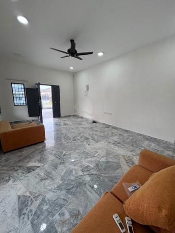 Kajang Single Storey Semi D House Taman Kajang Mewah for Rent 1