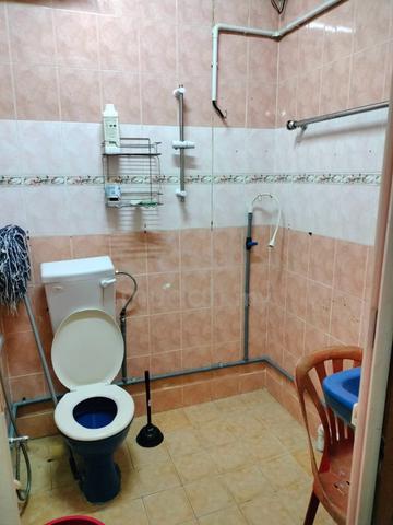 3 Storey Taman Dagang 5