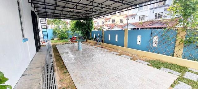 Rare Unit Perling @ Jalan D‘ Utama 3 Storey House Corner Lot 1