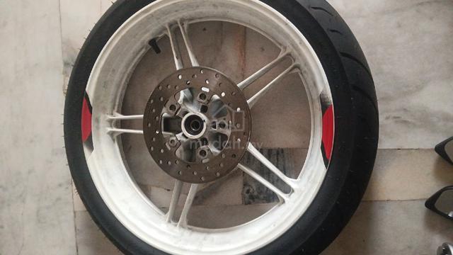 Barang Motor Terpakai Untuk Dijual — Ada Kerosakan - photo 2 of 5