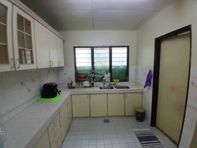 1.5 Storey Terrace House for Rent @ Usj 6, Subang Jaya, Selangor 5