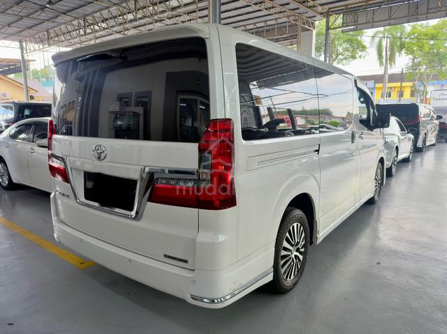 2020 Toyota GRANACE 2.8 PREMIUM (A) - 3