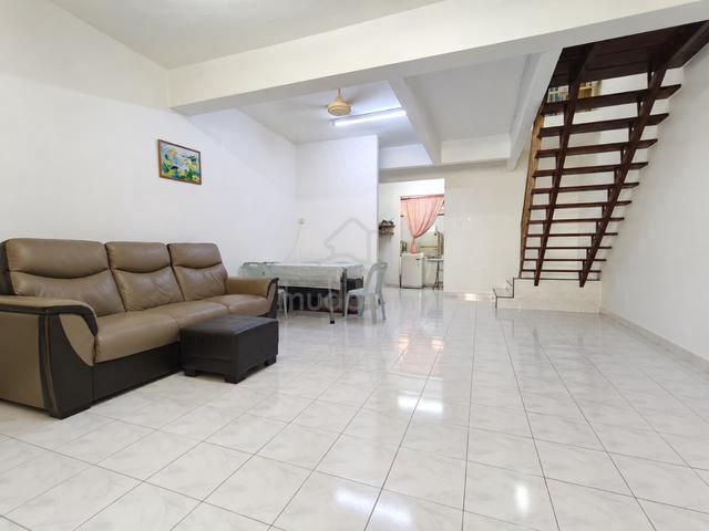 Good Condition!! 2 Storey Terrace Taman Tambychik Karim Taman Merdeka 1