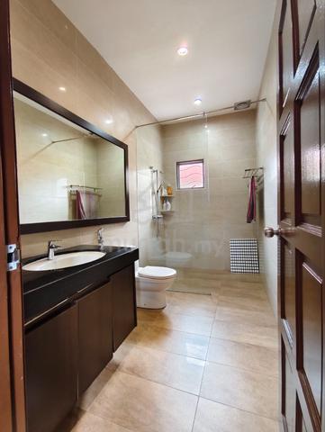 Corner Lot 2 Storey Bungalow Jalan Bidai Bukit Jelutong Shah Alam 3