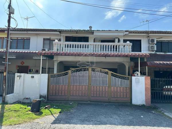 Freehold Double Storey Terrace House nearby Kampung Simee For Sale 1