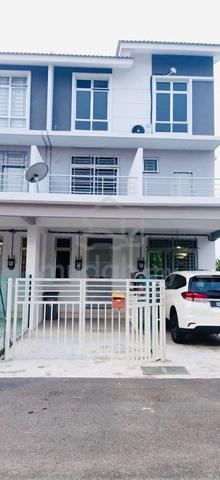 Townhouse fully furnshed berdektan penjara sungai udang 1