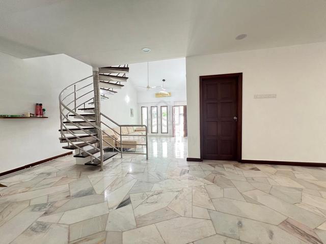 For Sale Single Storey Semi-D With Attic floor Tmn Sir Ampang , As 1