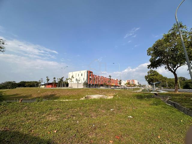 [RENT BRAND NEW] Uni Square Dataran Universiti USIM Nilai GROUND FLOOR 1