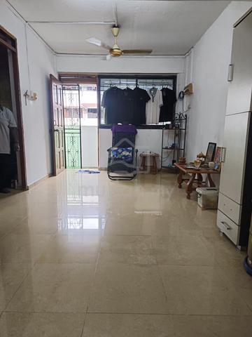 Flat Taman Ungku Tun Aminah 1
