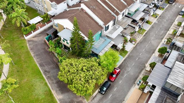 CORNER LOT : HORIZON HILL DOUBLE STOREY / NON BUMI (3,788 sqft) 1