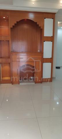 TAMAN BUKIT INDAH Sungai Batu 5-Bedrooms 2-Storey Corner Big Compound 1