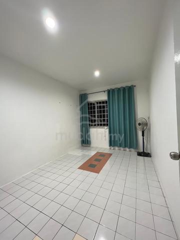 Bilik Sewa (RPR Batu Kawa) 1