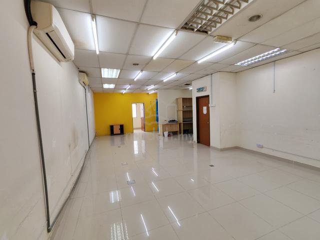 Shop office (FIRST FLOOR UNIT), Kuchai lama, Happy Garden 1
