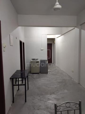 Pelangi Apartment ( Taman Emas ) 1