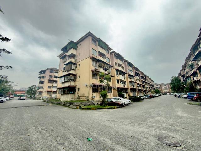 Putra Impian Apartment 1